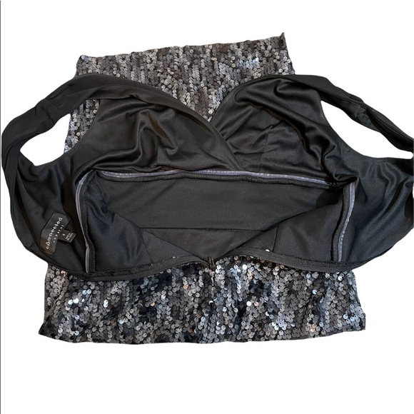 Connected Apparel Sleeveless V-Neck Black and Sequined Cocktail Dress-Size 6 - Picture 11 of 13